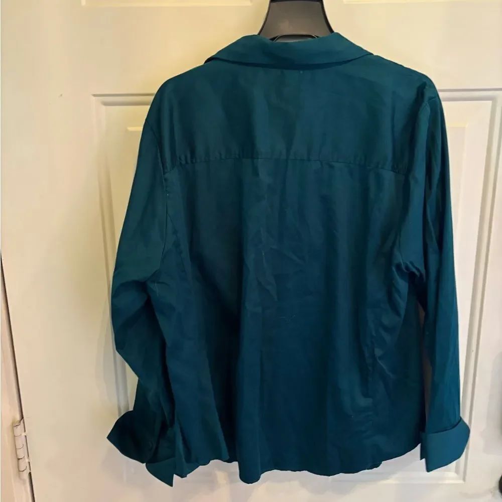 Talbots Green Button-Up Shirt - Picture 5 of 5